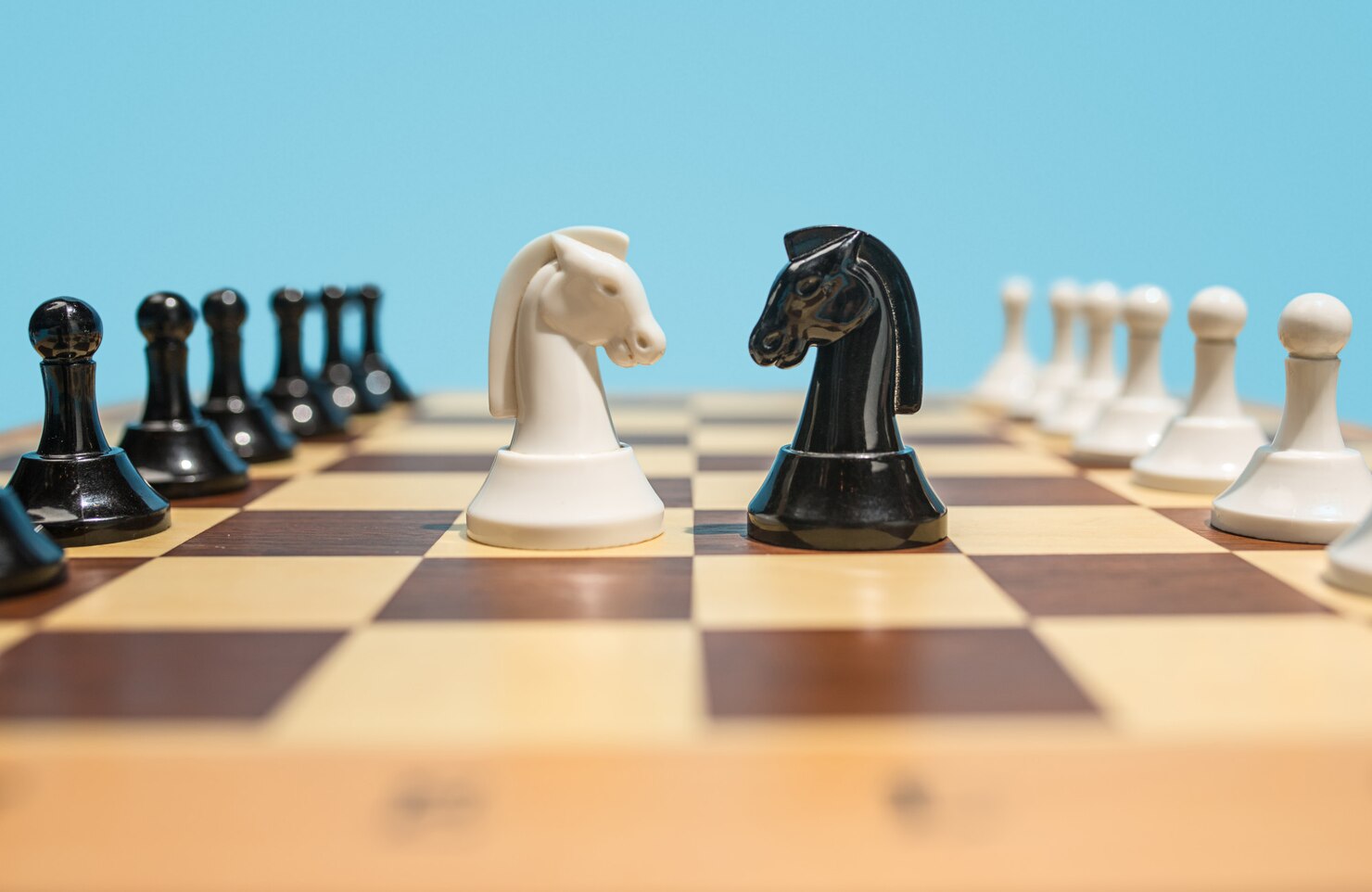 chess-board-game-concept-business-ideas-competition_155003-8594.jpg